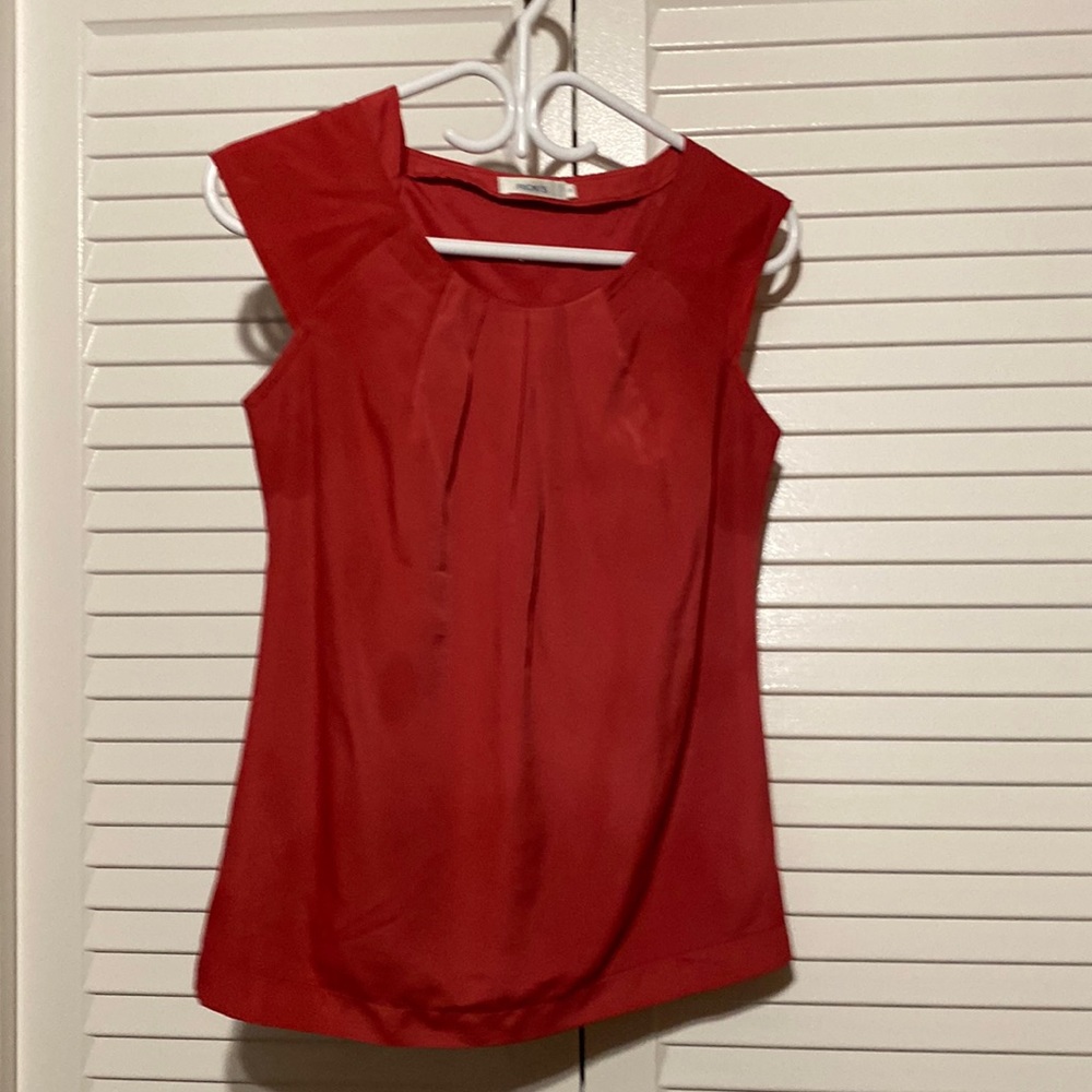 Beautiful Ricki’s deep pink/watermelon dressy shirt